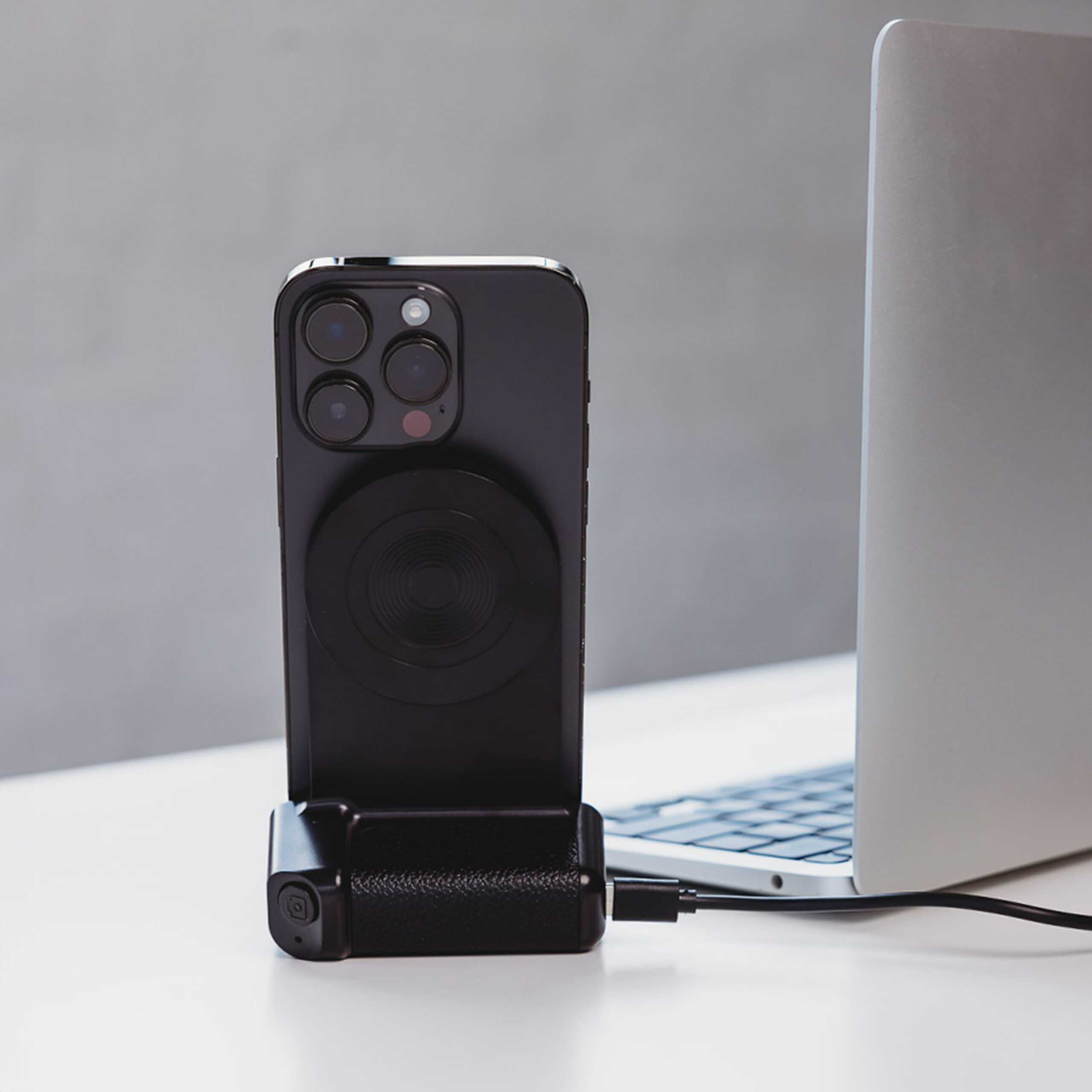 T100 Bolt Charger 11